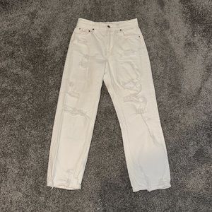 Zara White Ripped Jeans - The Pepper Mom
